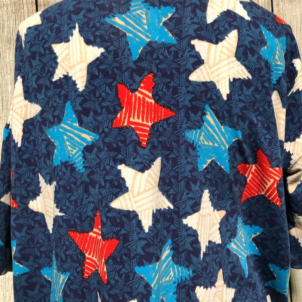 LuLaRoe Red White & Blue Stars Casual Top - Picture 6 of 6